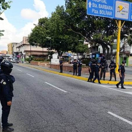 Diario Frontera, Frontera Digital,  El Vigía Panamericana, ,Cuerpos de seguridad, policiales y castrenses tomaron plazas de El Vigía