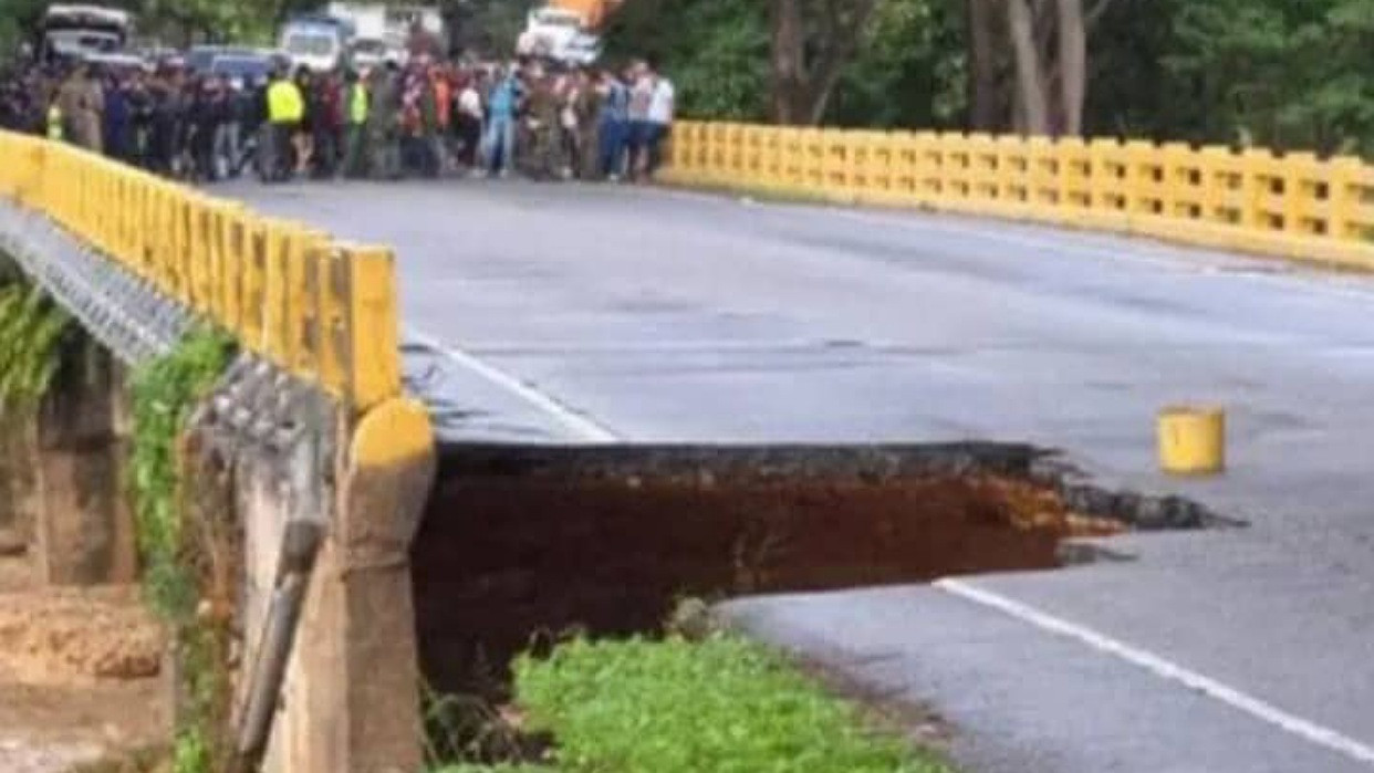 Diario Frontera, Frontera Digital,  Nacionales, ,Socavado puente en la troncal 5 de Barinas entre los sectores La Mula y El Corozo