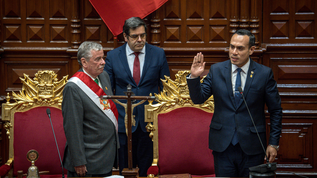 Diario Frontera, Frontera Digital,  Internacionales, ,El presidente interino de Perú, José Jerí John Reyes Mejia / Gettyimages.ru,Presidente interino de Perú juramenta a ministros 
tras varios días sin formar Gabinete