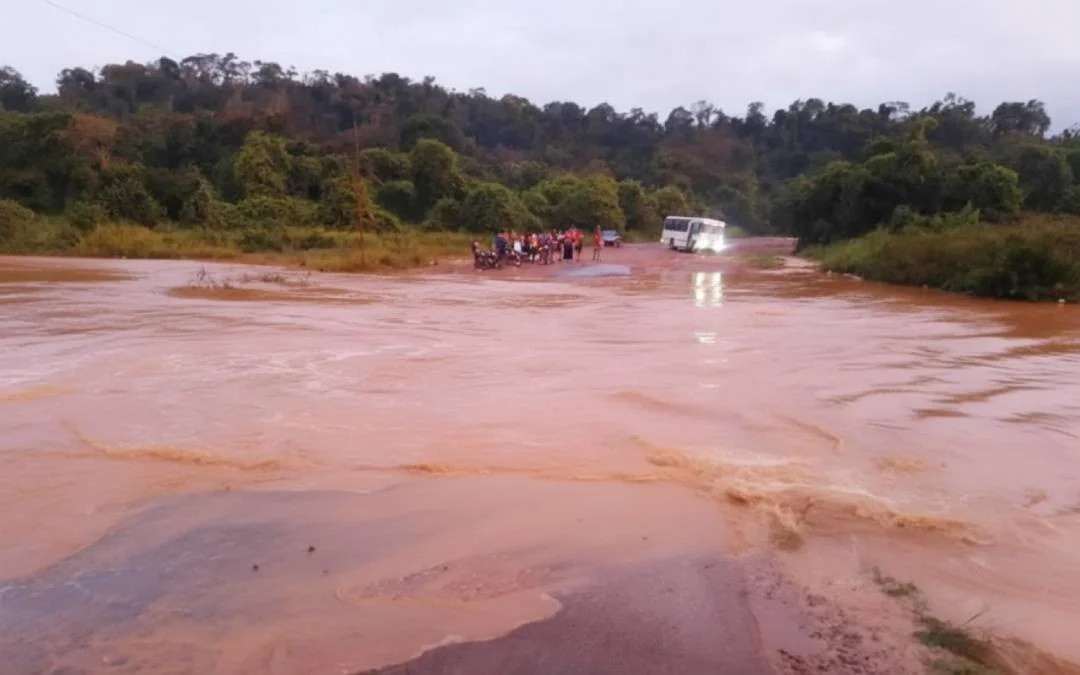 Diario Frontera, Frontera Digital,  Nacionales, ,14 personas murieron por inmersión tras colapso de una mina en El Callao