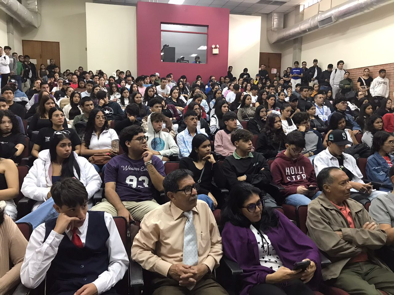 Diario Frontera, Frontera Digital,  Regionales, ,Más de 400 nuevos estudiantes ingresan a la Facultad de Ciencias Económicas y Sociales ULA