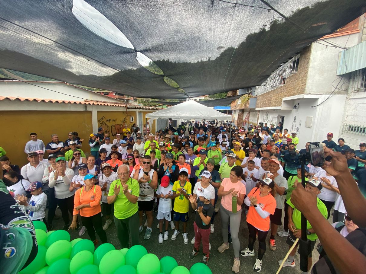 Diario Frontera, Frontera Digital,  Regionales, ,Pérez recordó que son: “40 Años Cosechando Dignidad y Propósito en Zea". Subrayó que la verdadera fortaleza de Saprendeh  reside en la lección que sus jóvenes enseñan: la unidad en la diversidad,Zea desborda solidaridad: Cientos de personas participaron 
en la caminata 7K de Saprendeh por su 40° aniversario