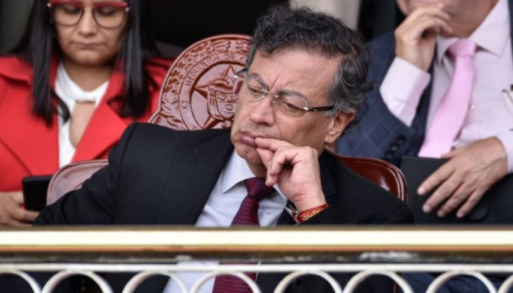 Diario Frontera, Frontera Digital,  Internacionales, ,Es la primera vez que un presidente en ejercicio enfrenta una restricción de este tipo por sanciones internacionales,El salario del presidente Petro estaría bloqueado por su inclusión en la Lista Clinton
