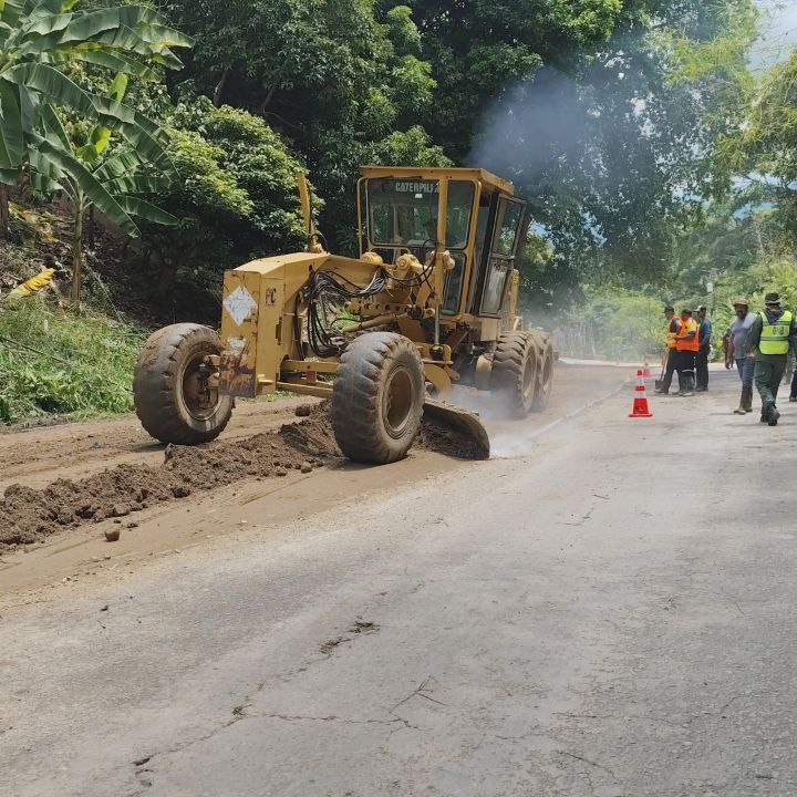 Diario Frontera, Frontera Digital,  El Vigía Panamericana, ,Gobierno bolivariano rehabilita la vía Panamericana