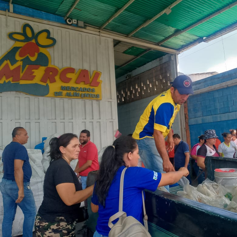 Diario Frontera, Frontera Digital,  El Vigía Panamericana, ,Mercal dotó de comida y proteínas al programa PAE de las instituciones educativas en El Vigía