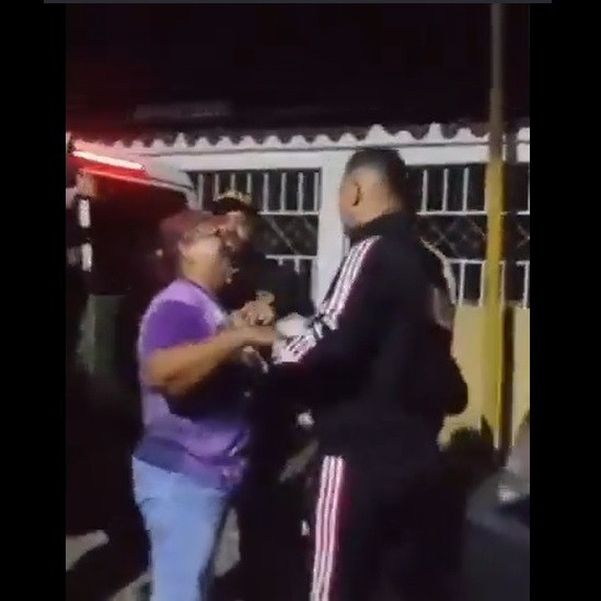Diario Frontera, Frontera Digital,  Nacionales, ,"Me arruinaste mi infancia": el desgarrador grito de la hija del activista Lewis Mendoza durante la detención de su padre
