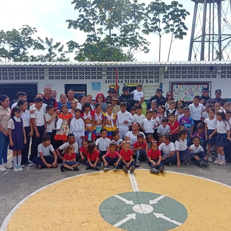 Diario Frontera, Frontera Digital,  El Vigía Panamericana, ,Alumnos de la Escuela Kilómetro 15 fueron beneficiados con útiles escolares en El Vigía