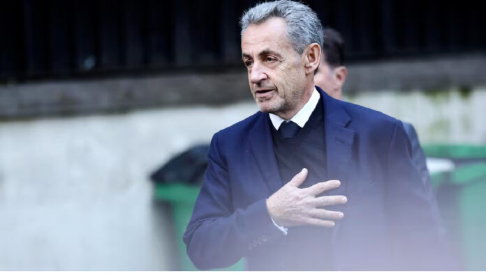 Diario Frontera, Frontera Digital,  Internacionales, ,Sarkozy salió por la puerta principal de la prisión de La Santé sobre las 15.00 horas locales (14.00 GMT) en su coche oficial, con las ventanas cerradas, y una escolta policial,Sarkozy sale en libertad condicional tras pasar 20 días en la cárcel parisina de La Santé