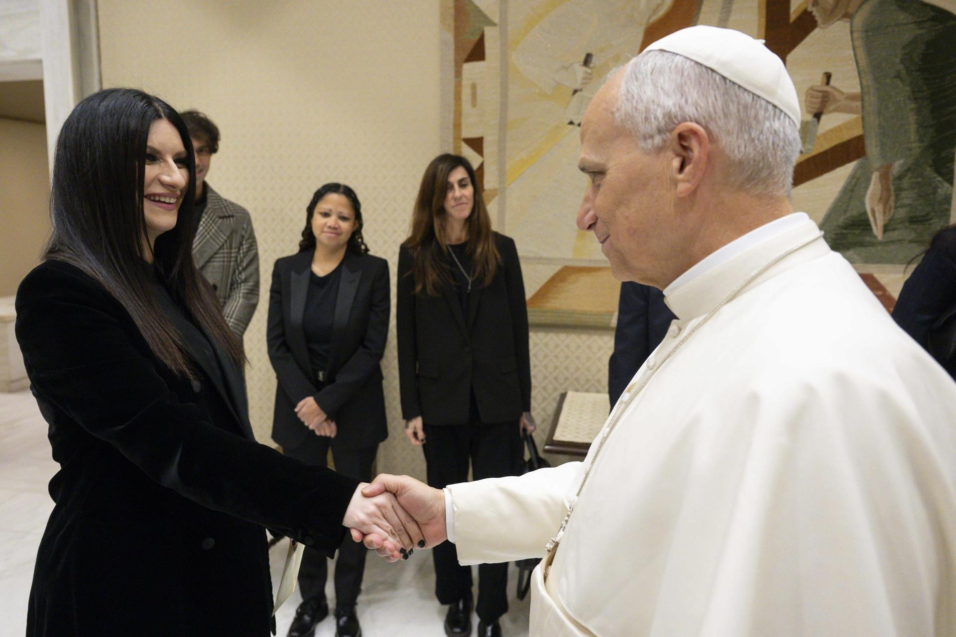 Diario Frontera, Frontera Digital,  Farándula, ,Laura Pausini obsequió al papa León XIV un tema inédito en el que interpreta un canto de San Francisco de Asís
