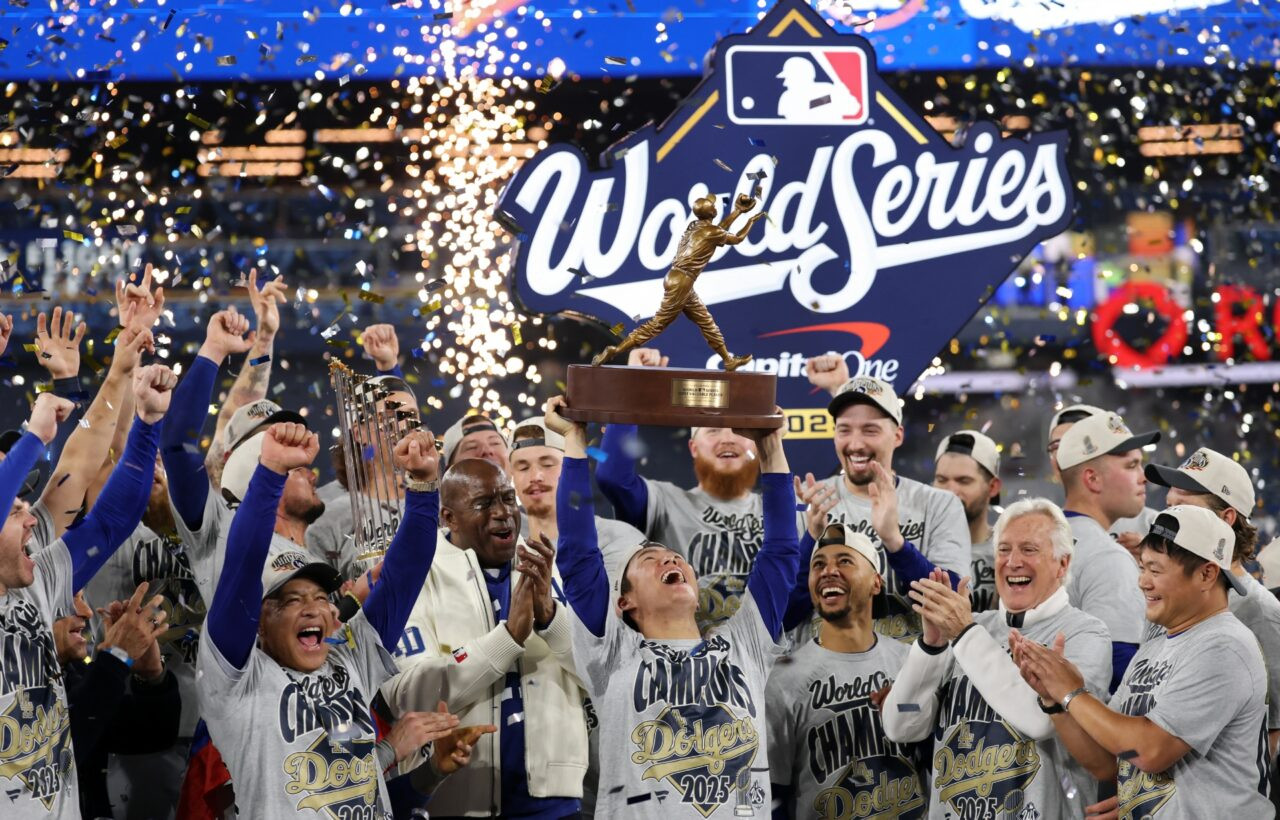 Diario Frontera, Frontera Digital,  Deportes, ,Dodgers de Los Ángeles ganan su segunda Serie Mundial: Miguel Rojas fue uno de los héroes del séptimo juego
