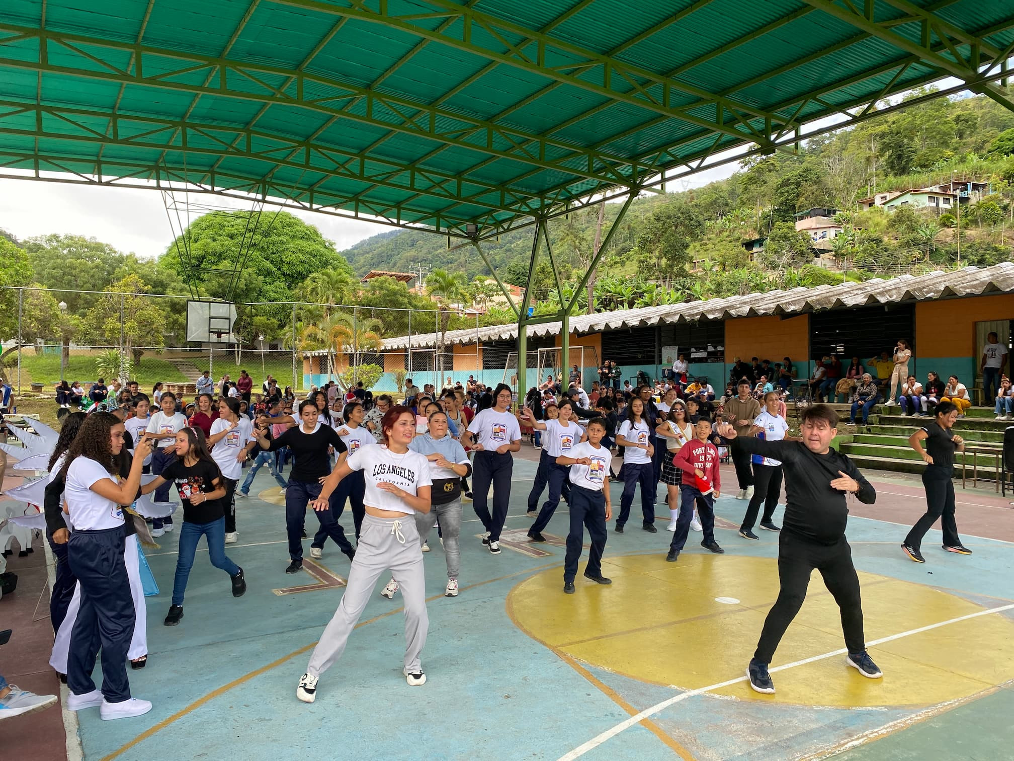 Diario Frontera, Frontera Digital,  Mocoties, ,Unión y alegría, Liceo Dr. José Ramón Vega de Zea celebró exitoso "Domingo Familiar: Abrazo en Familia"