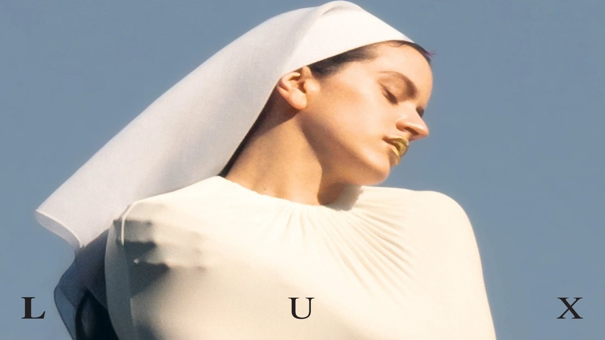 Diario Frontera, Frontera Digital,  Farándula, ,Rosalía deslumbra con "Lux", un álbum que mezcla 13 idiomas y navega entre la dualidad de la luz, el amor y la espiritualidad