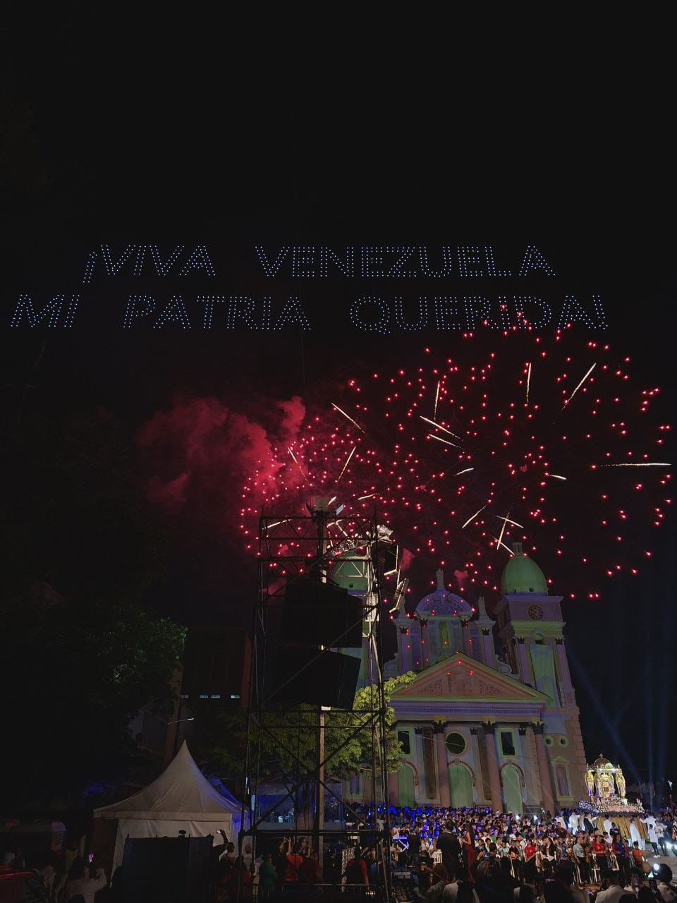 Diario Frontera, Frontera Digital,  Nacionales, ,Mil drones y más de mil gaiteros iluminaron Maracaibo en honor a Astolfo Romero