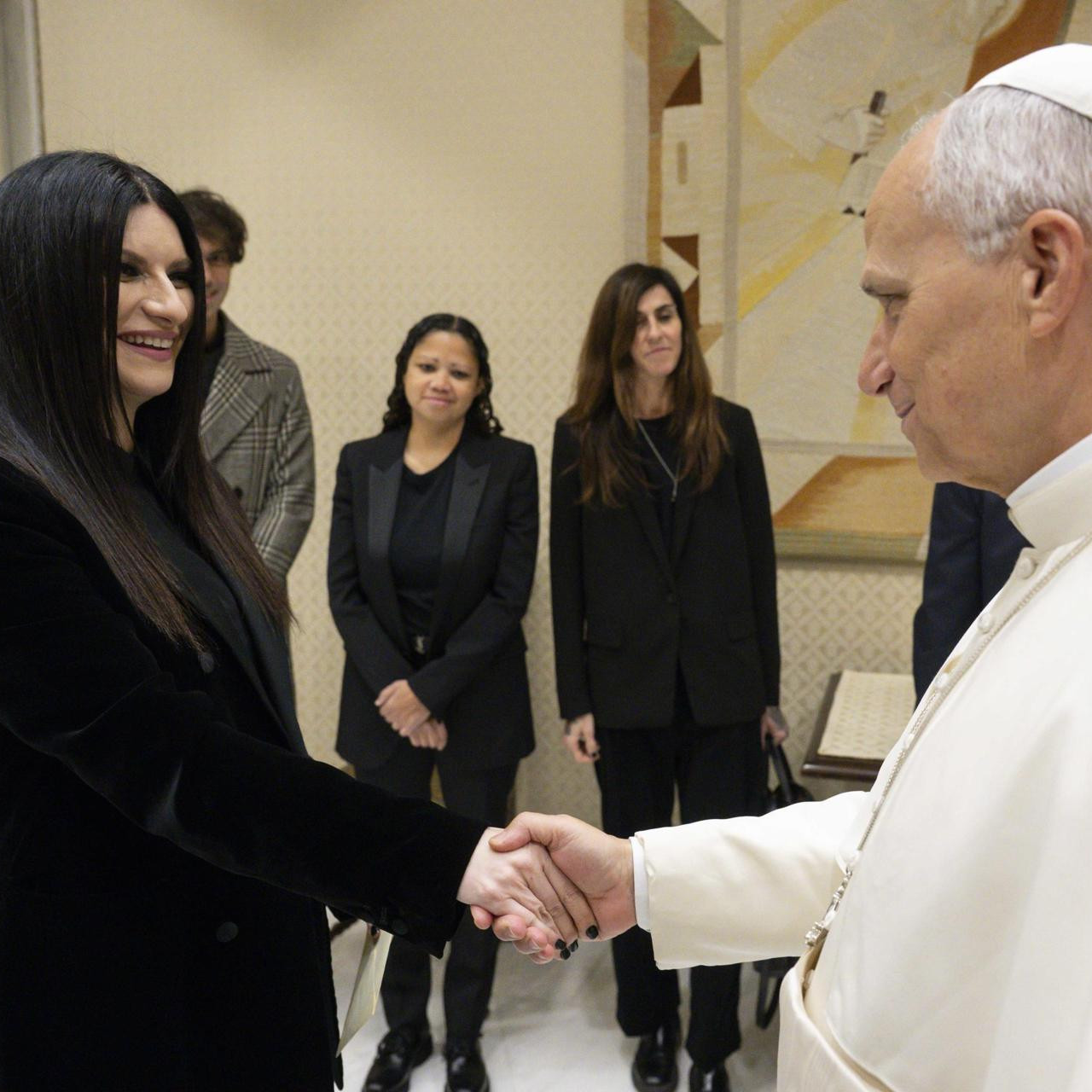 Diario Frontera, Frontera Digital,  Farándula, ,Laura Pausini obsequió al papa León XIV un tema inédito en el que interpreta un canto de San Francisco de Asís