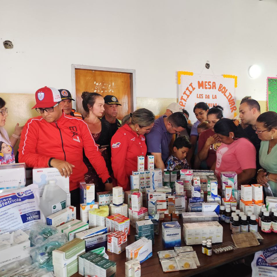 Diario Frontera, Frontera Digital,  Regionales, ,Gobernador Arnaldo Sánchez entregó medicamentos e insumos en Mesa Bolívar