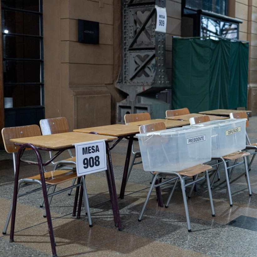 Diario Frontera, Frontera Digital,  Internacionales, ,Abrieron los centros de votación para elecciones presidenciales y legislativas en Chile