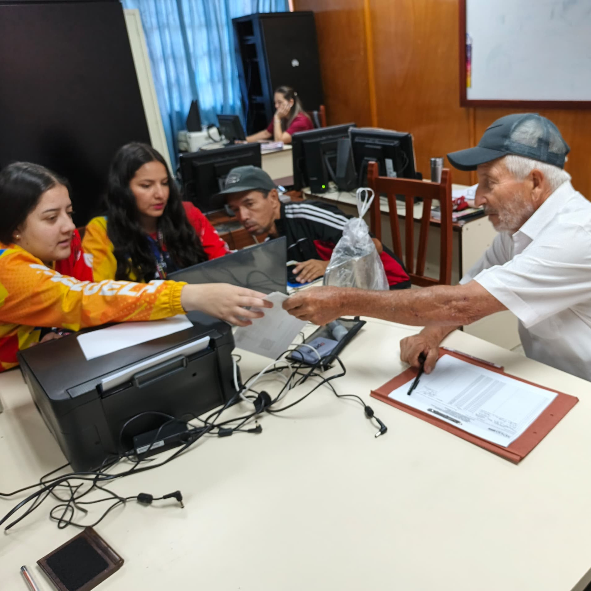 Diario Frontera, Frontera Digital,  Regionales, ,Del 26 al 28 de noviembre Seniat Mérida activa operativos especiales 
para recuperación de usuario y clave del RIF