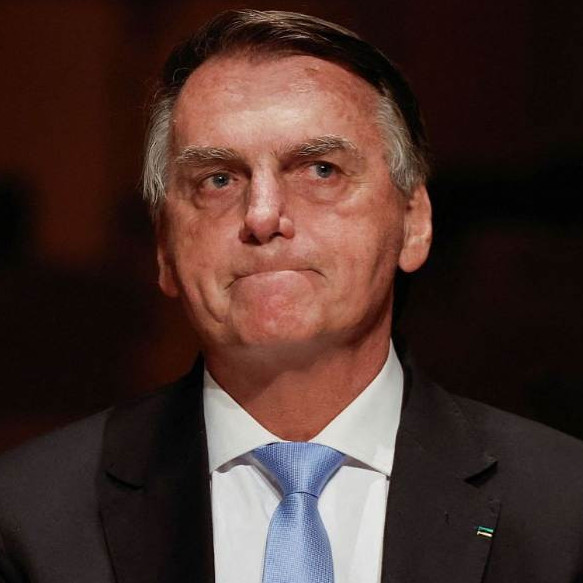 Diario Frontera, Frontera Digital,  Internacionales, ,Bolsonaro ya ha dado tres versiones sobre por qué intentó romper su tobillera electrónica de rastreo