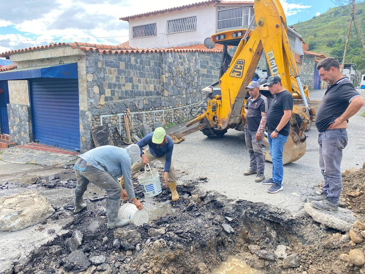Diario Frontera, Frontera Digital,  Regionales, ,Alcalde Nelson Álvarez inició reparación de tuberías de agua potable y residuales