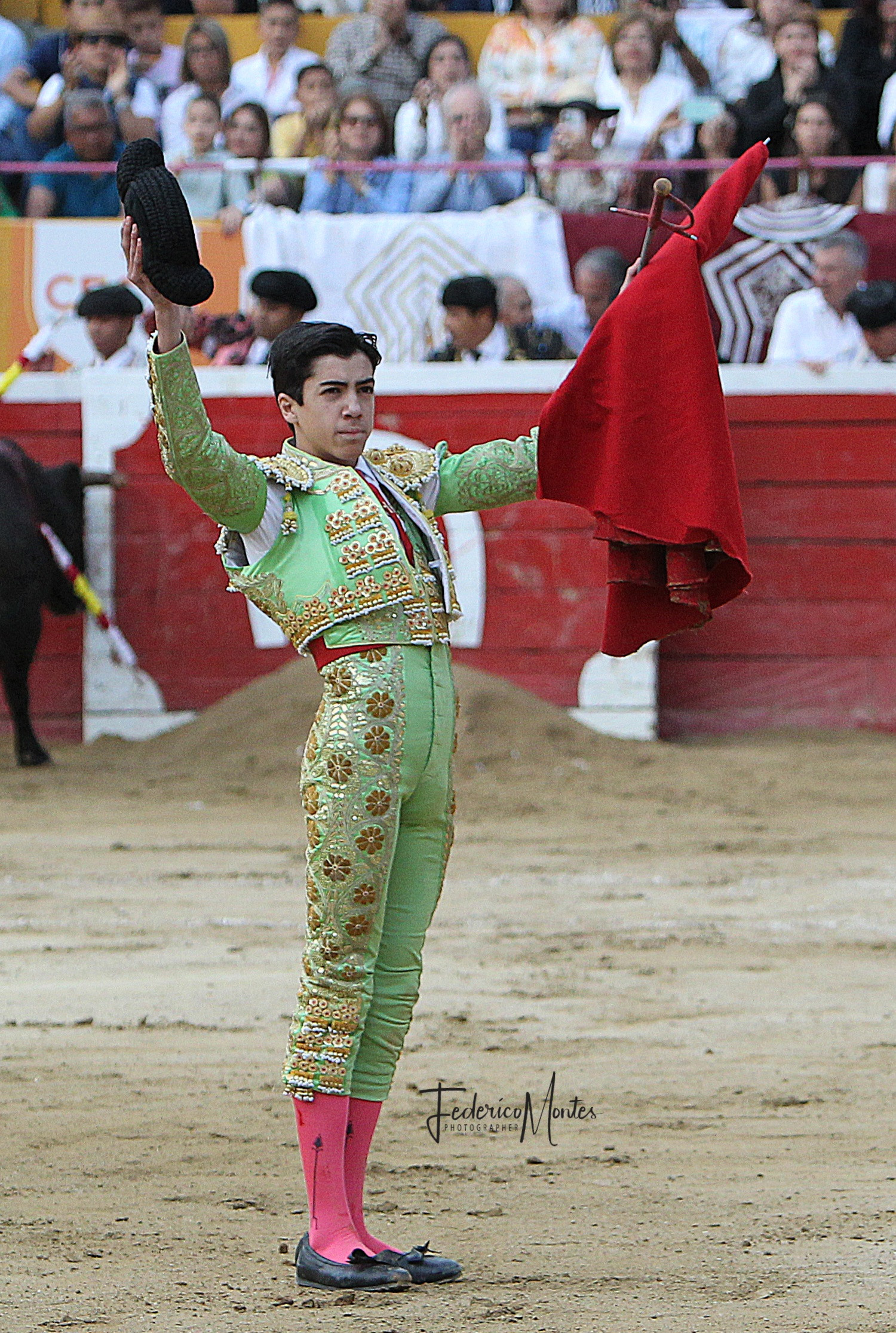 Diario Frontera, Frontera Digital,  Entretenimiento, ,Leonardo Rivas, novillero de lujo en los inicios de la Plaza de Toros Monumental de Mérida