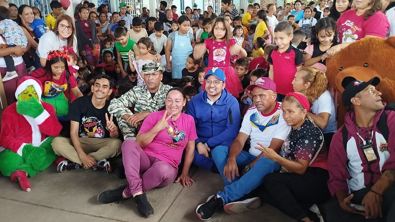 Diario Frontera, Frontera Digital,  Regionales, ,Gobernación de Mérida lleva sonrisas navideñas a los hogares