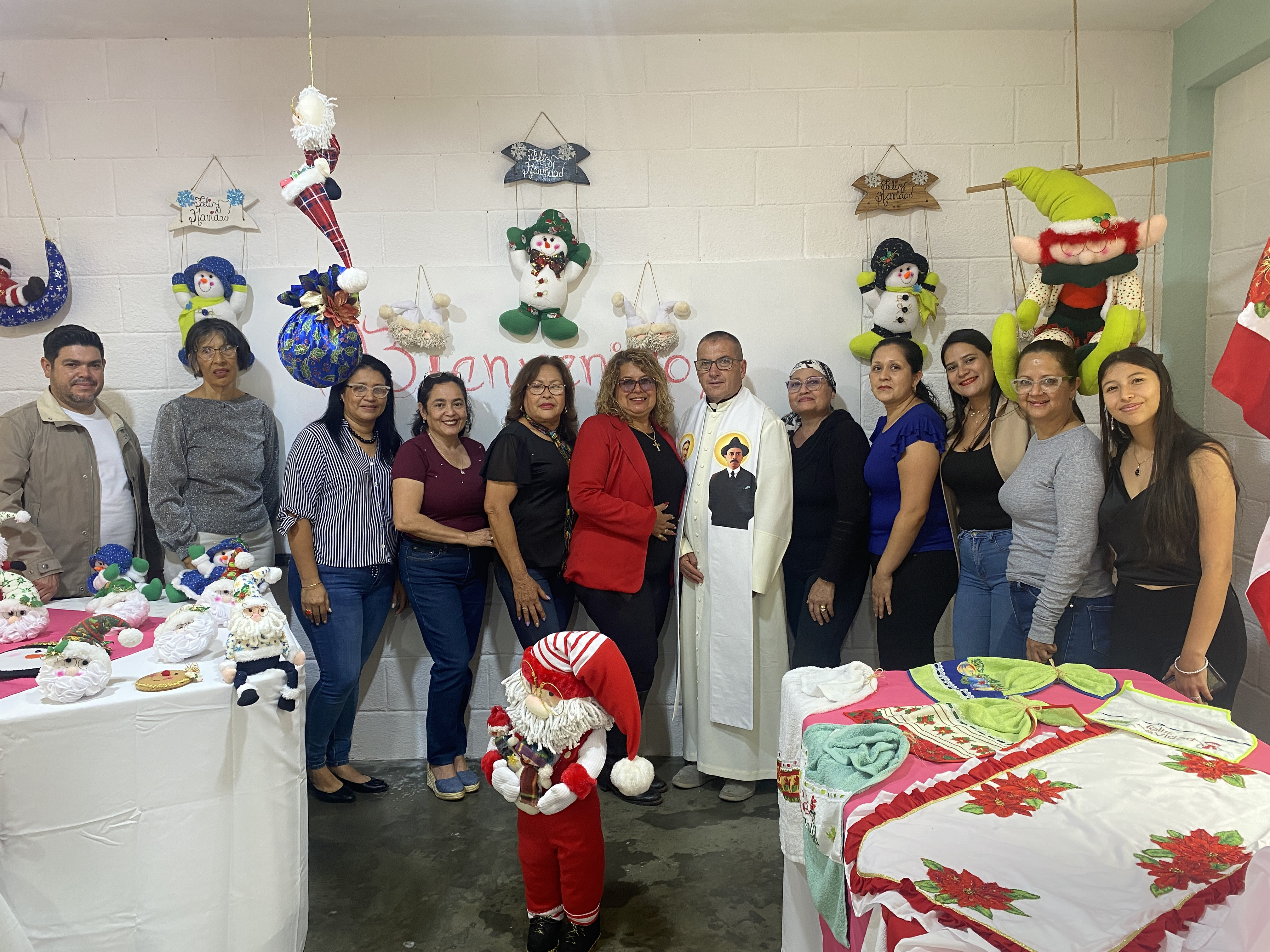 Diario Frontera, Frontera Digital,  Regionales, ,La exposición deslumbró con hermosas creaciones y las más deliciosas muestras de gastronomía,Manos productivas y espíritu navideño Escuela “Ismenia Mora” inaugura Muestra de Emprendimiento en Zea