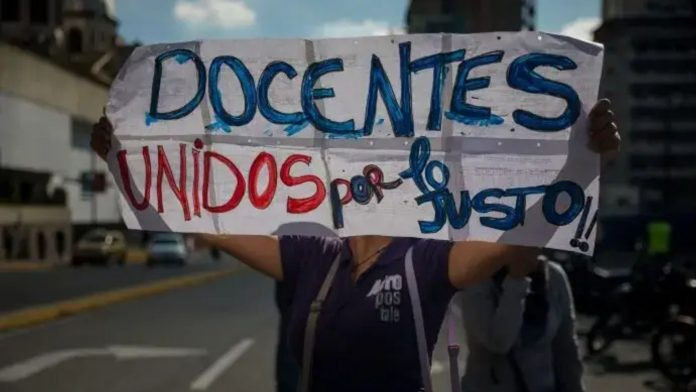 Diario Frontera, Frontera Digital,  Nacionales, ,De $2.456 a $2,07: La caída histórica del salario docente universitario en Venezuela