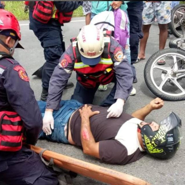 Diario Frontera, Frontera Digital,  Sucesos, ,Tres personas adultas y una adolescente resultaron lesionadas en colisión entre dos motos en El Vigía