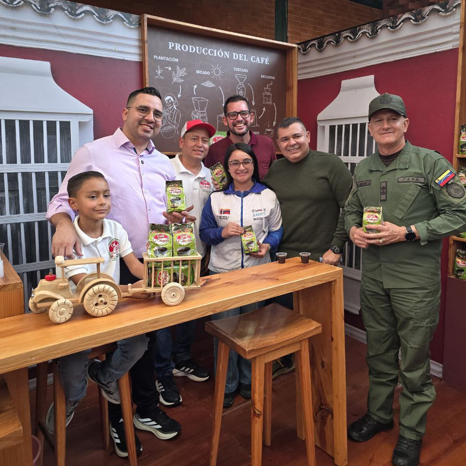 Diario Frontera, Frontera Digital,  Regionales, ,En Mérida se inauguró la Expo Navidad Fomdes 2025