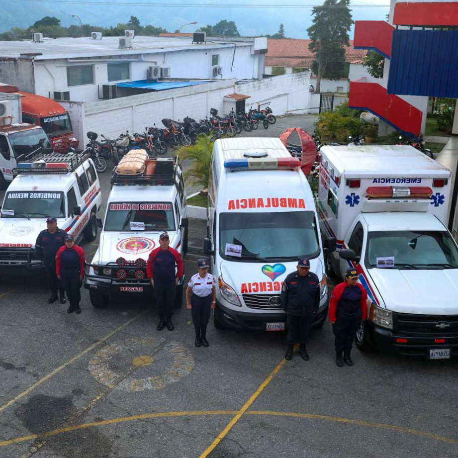 Diario Frontera, Frontera Digital,  Regionales, ,Gobernación de Mérida entregó al Cuerpo de Bomberos unidades de emergencia repotenciadas