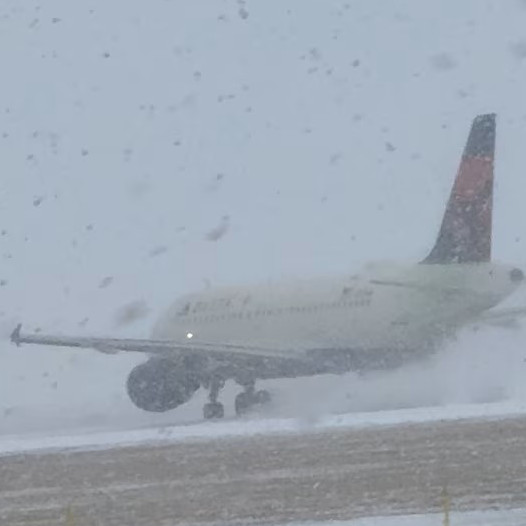 Diario Frontera, Frontera Digital,  Internacionales, ,Una intensa tormenta de nieve afecta a millones de personas 
en Nueva York y el noreste de Estados Unidos