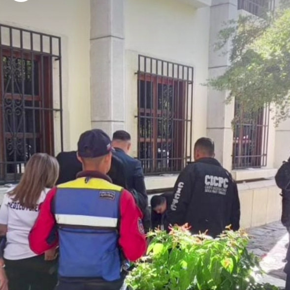 Diario Frontera, Frontera Digital,  Sucesos, ,Localizan a octogenario sin vida en las inmediaciones de la Plaza Bolívar de Mérida