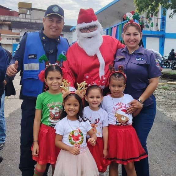 Diario Frontera, Frontera Digital,  El Vigía Panamericana, ,Con un compartir el Comando Policial celebró 
inició de la navidad en la ciudad de El Vigía