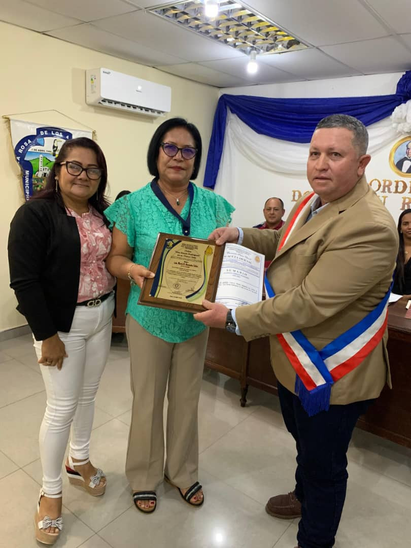 Diario Frontera, Frontera Digital,  El Vigía Panamericana, ,Alcalde Alberto Suárez encabezó entrega de la Orden Simón Rodríguez a educadores destacados