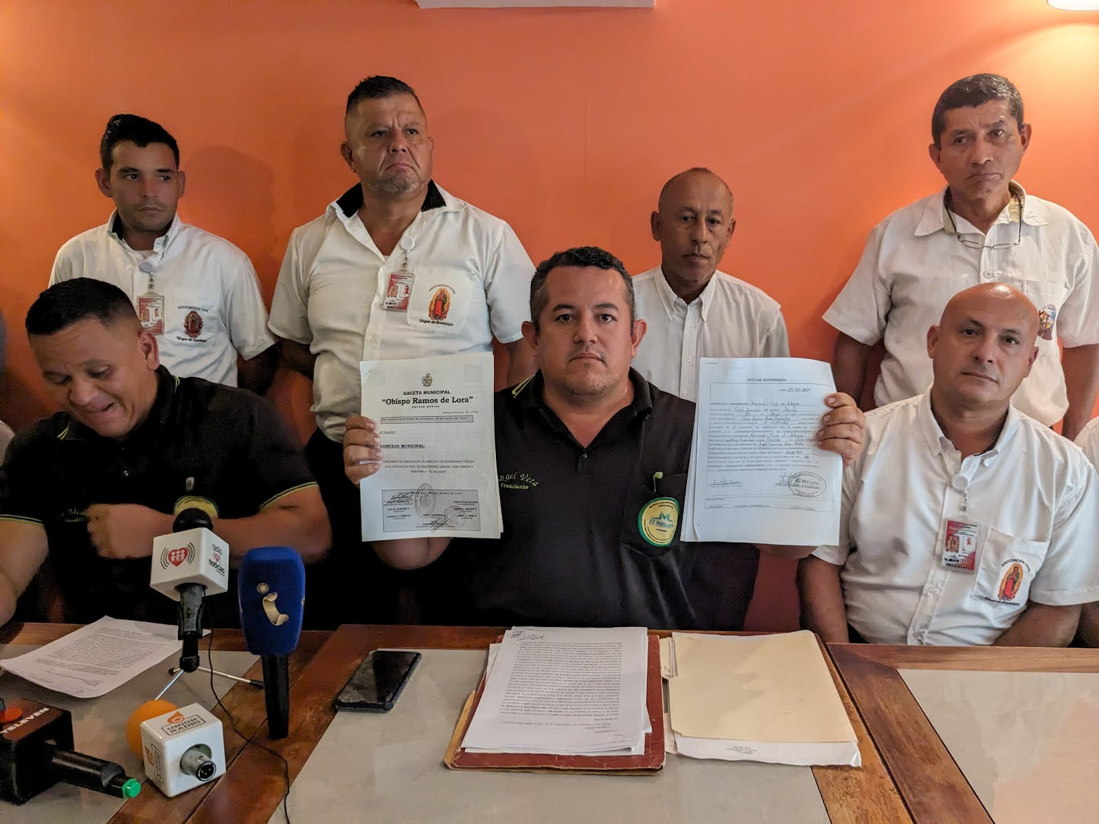 Diario Frontera, Frontera Digital,  El Vigía Panamericana, ,Transportistas denuncian impedimentos gubernamentales 
para trabajar en terminales del sur del Lago