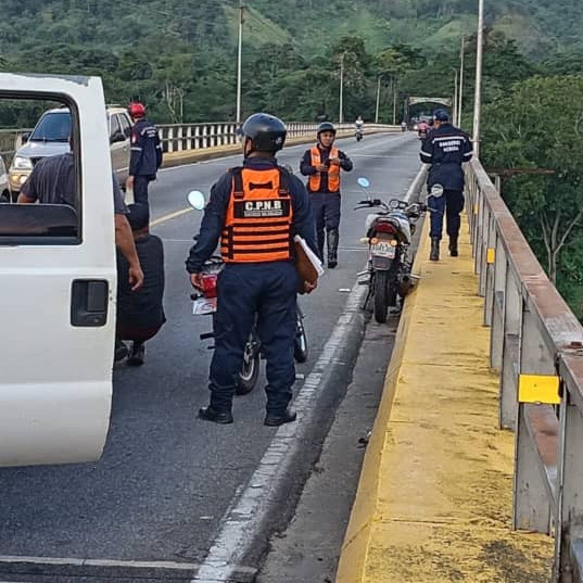 Diario Frontera, Frontera Digital,  Sucesos, ,Motorizado herido en colisión con objeto fijo en el Puente Chama de El Vigía