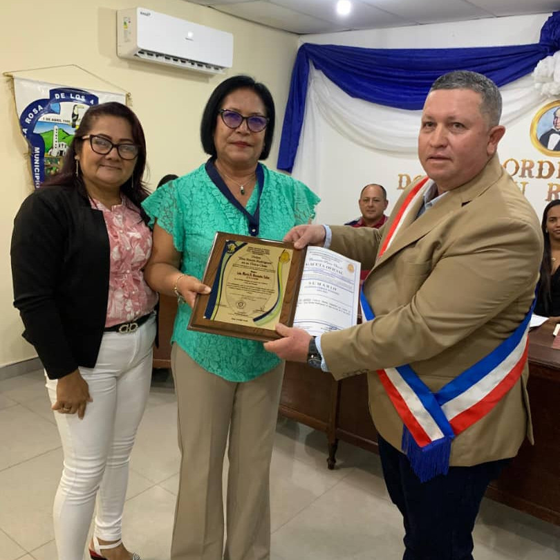Diario Frontera, Frontera Digital,  El Vigía Panamericana, ,Alcalde Alberto Suárez encabezó entrega de la Orden Simón Rodríguez a educadores destacados