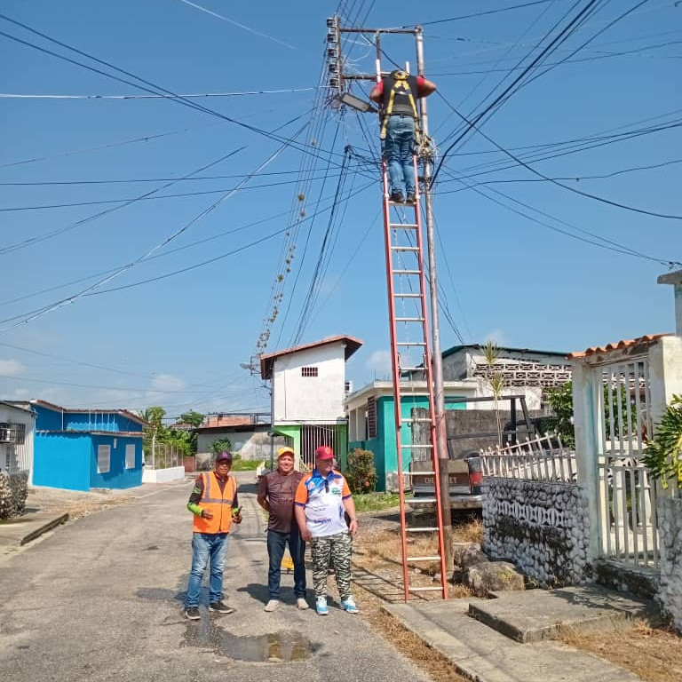 Diario Frontera, Frontera Digital,  El Vigía Panamericana, ,Alcalde Alberto Suárez mejoró alumbrado público en diversos sectores en Cracciolo Parra Olmedo