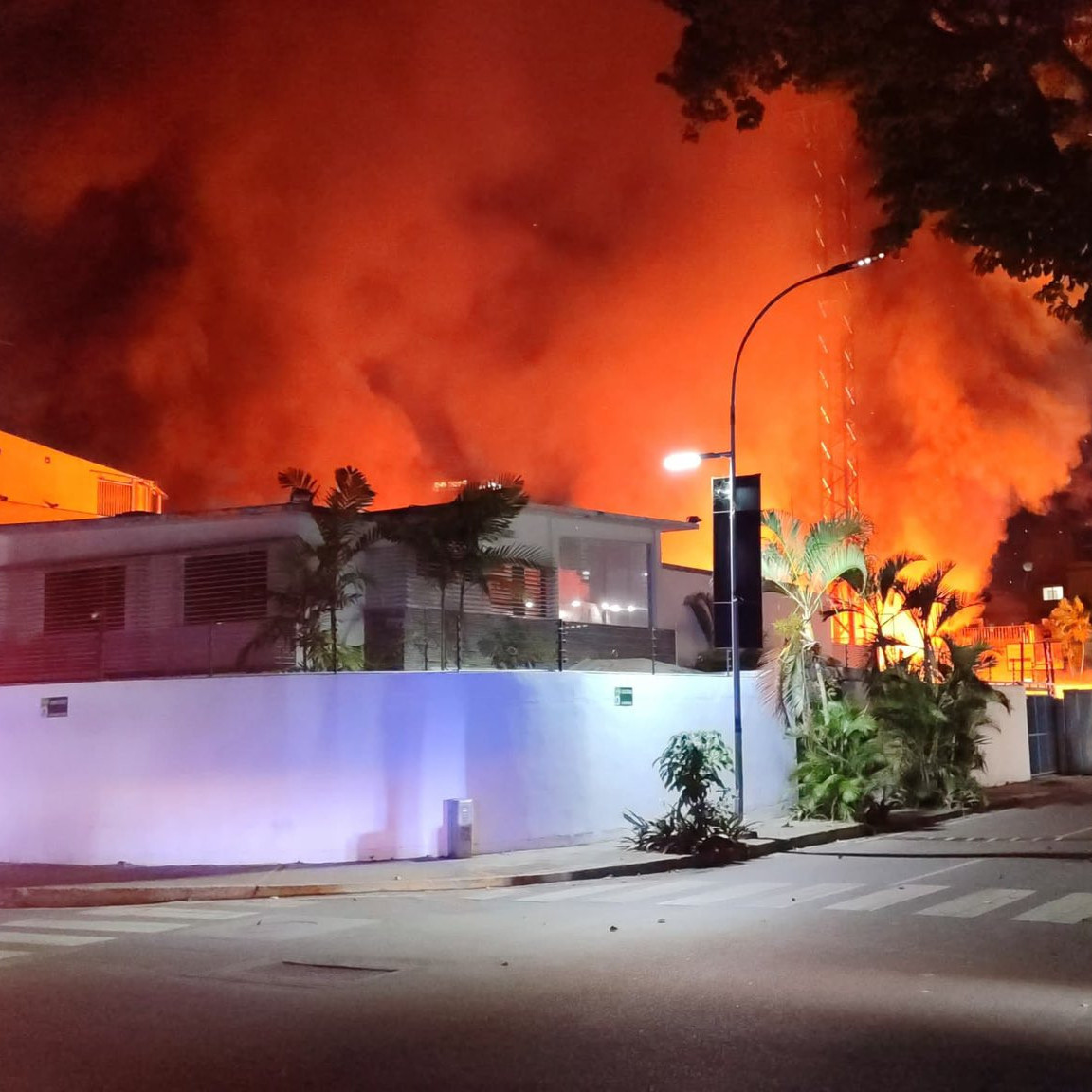 Diario Frontera, Frontera Digital,  Sucesos, ,Se registró un incendio de gran magnitud en Las Mercedes