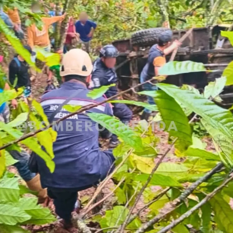Diario Frontera, Frontera Digital,  Sucesos, ,Una fallecida y tres heridos tras vuelco de camioneta en la vía a Palmira