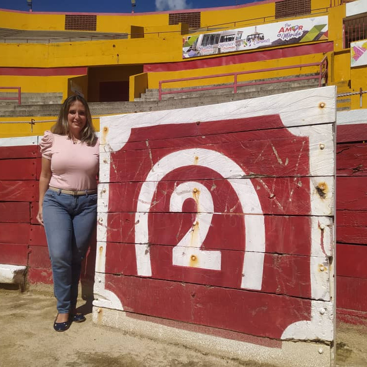 Diario Frontera, Frontera Digital,  Entretenimiento, ,Clarisa Garbati de Picón, poder femenino en el palco presidencial de la Plaza de Toros de Mérida