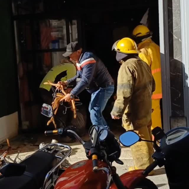 Diario Frontera, Frontera Digital,  Sucesos, ,Un lesionado tras incendio en el centro de Mérida