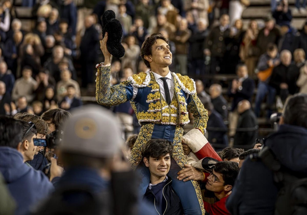 Diario Frontera, Frontera Digital,  Entretenimiento, ,Roca Rey transciende su propia dimensión con un toro estratosférico en Valencia