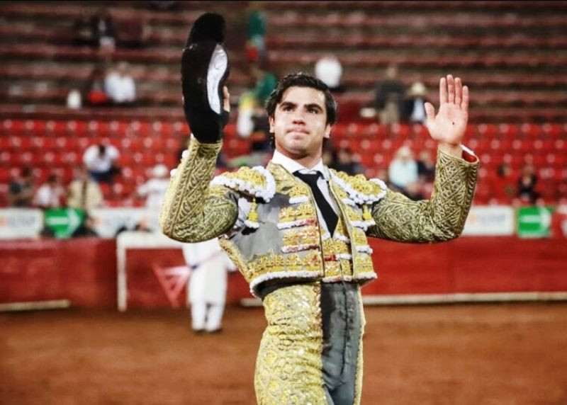 Diario Frontera, Frontera Digital,  Entretenimiento, ,Expresiva faena de Angelino en La México ante mala suerte de “Colombo” en su confirmación