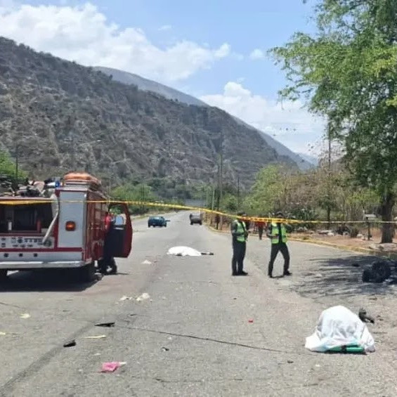 Diario Frontera, Frontera Digital,  Sucesos, ,Trágico accidente de tránsito en Los Higuerones de Mérida deja dos personas fallecidas