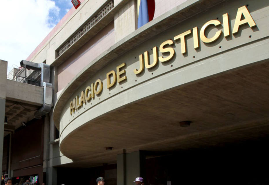 Diario Frontera, Frontera Digital,  Sucesos, ,Hombre acusado de abuso sexual se arrojó al vacío en el Palacio de Justicia de Caracas