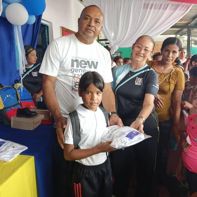 Diario Frontera, Frontera Digital,  El Vigía Panamericana, ,Estudiantes de la escuela José Ananías Márquez recibieron 334 kits escolares