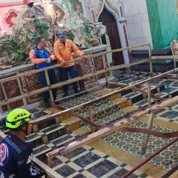Diario Frontera, Frontera Digital,  Sucesos, ,Colapso de tarima en Santuario de Ejido deja una persona lesionada