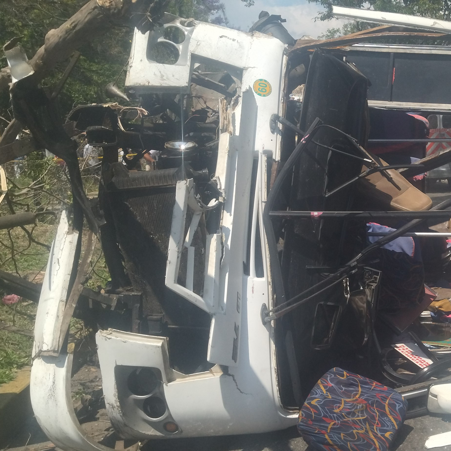 Diario Frontera, Frontera Digital,  Sucesos, ,Volcamiento de autobús deja 7 lesionados en Av. Las Américas
