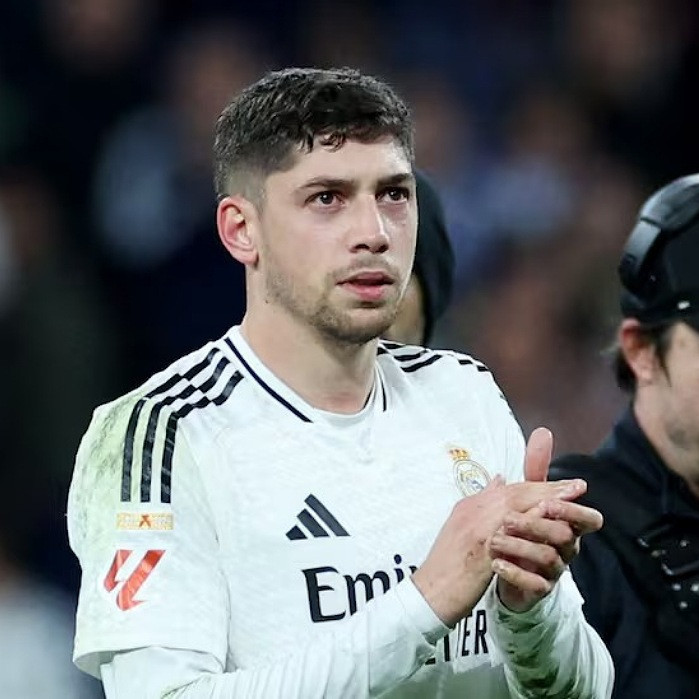 Diario Frontera, Frontera Digital,  Deportes, ,Fede Valverde mantiene al Real Madrid en la lucha por la Liga con una volea ante el Athletic Club en el descuento